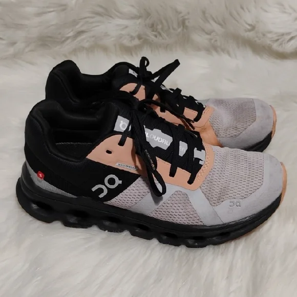 SALE! On Cloud Running Fade Black Peach Sneakers Sz.7 Gently Worn - Picture 4 of 10